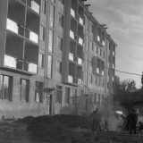 Улица Парковая (Дагомысская) - 5. Строительство жилого дома на улице Парковой. Сочи. 1965 г. Автор И. Дацько. МКУ «Архив г. Сочи». ФДК. Оп. 1. Ед. Хр. 7102.